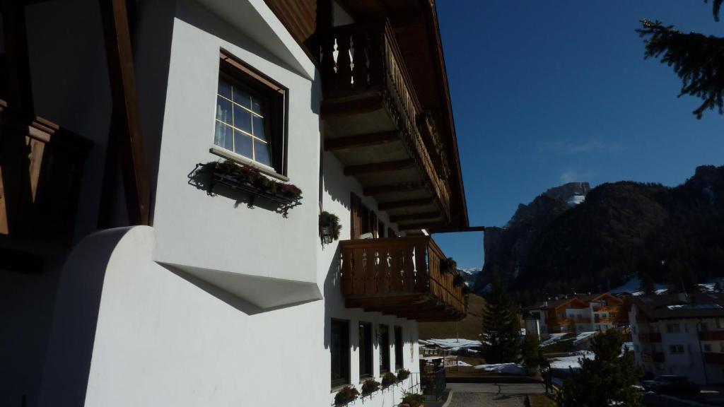 Hotel Garni Morene Selva di Val Gardena Bagian luar foto